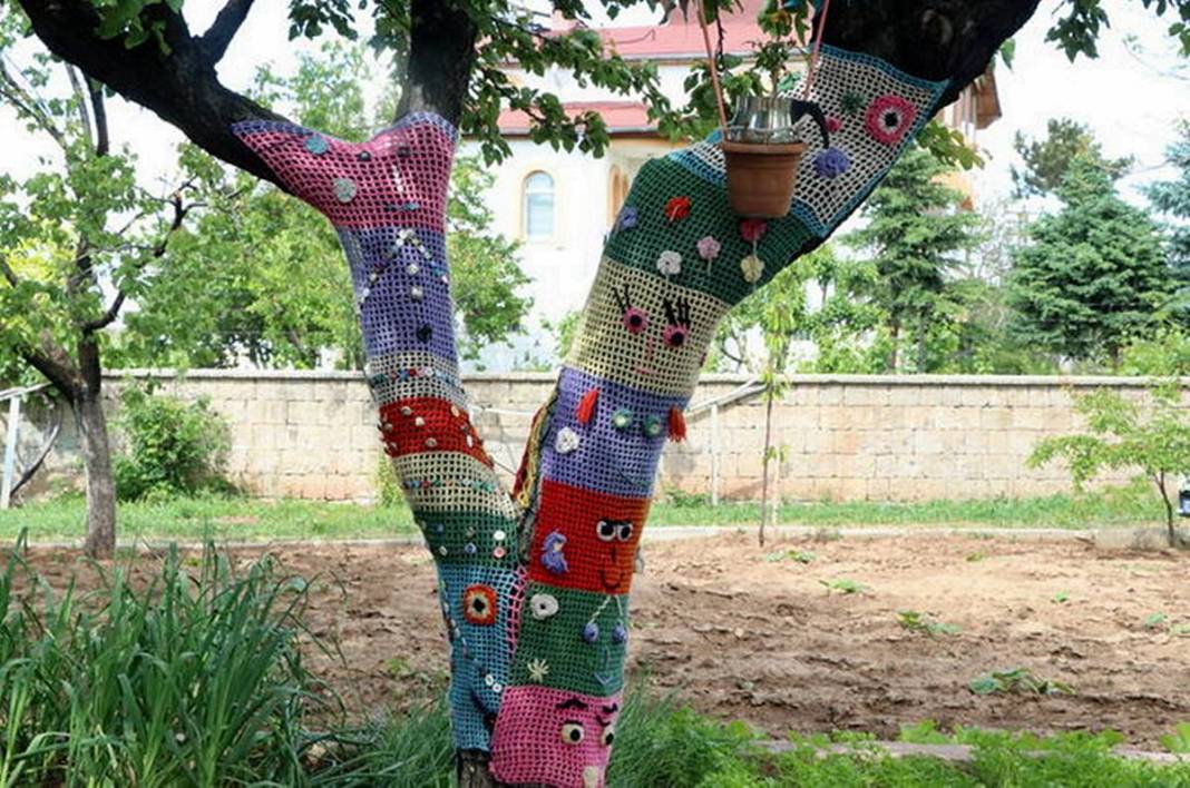 Evde sıkılanlara müjde: Bahçenizi böyle güzelleştirebilirsiniz! Elindeki iplerle bakın neler yaptı... 1